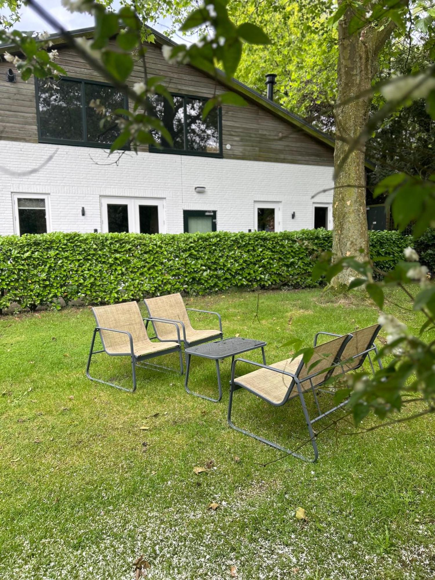 Cozy Tiny Houses In Oisterwijkse Bossen & Vennen Moergestel Exterior foto